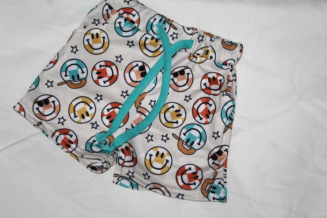 Plaid Smile Pocket Shorts